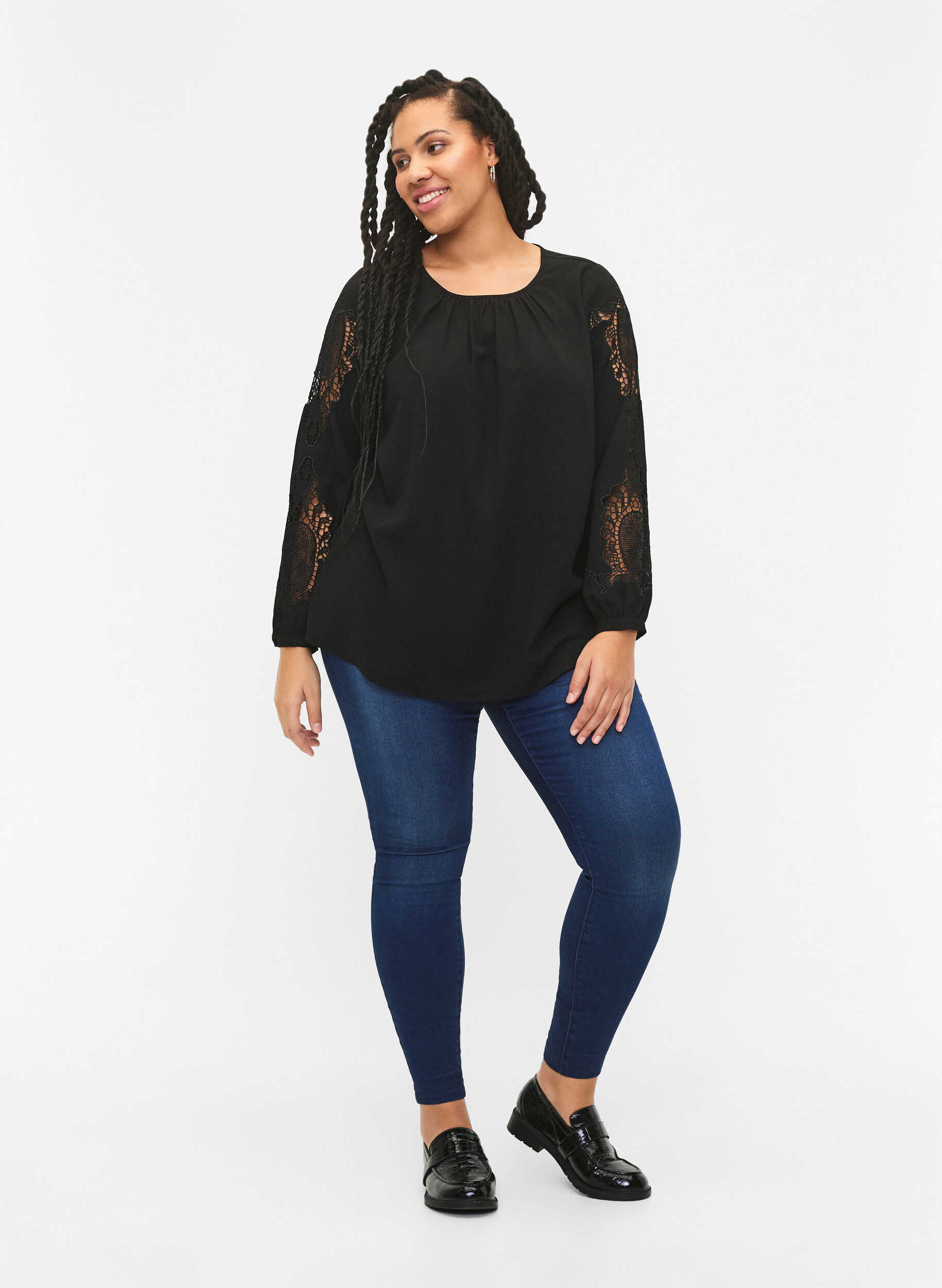 Zizzi Lang&aelig;rmet bluse med crochet detaljer, Black, Model image number 3