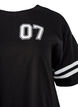 Kort t-shirtkjole med sporty detaljer, Sort, Packshot image number 2