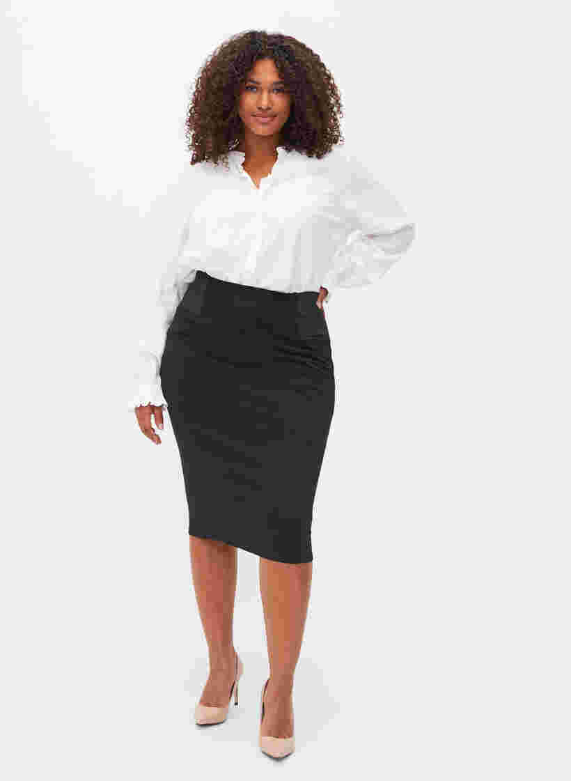 Tætsiddende nederdel med elastik i taljen , Black, Model
