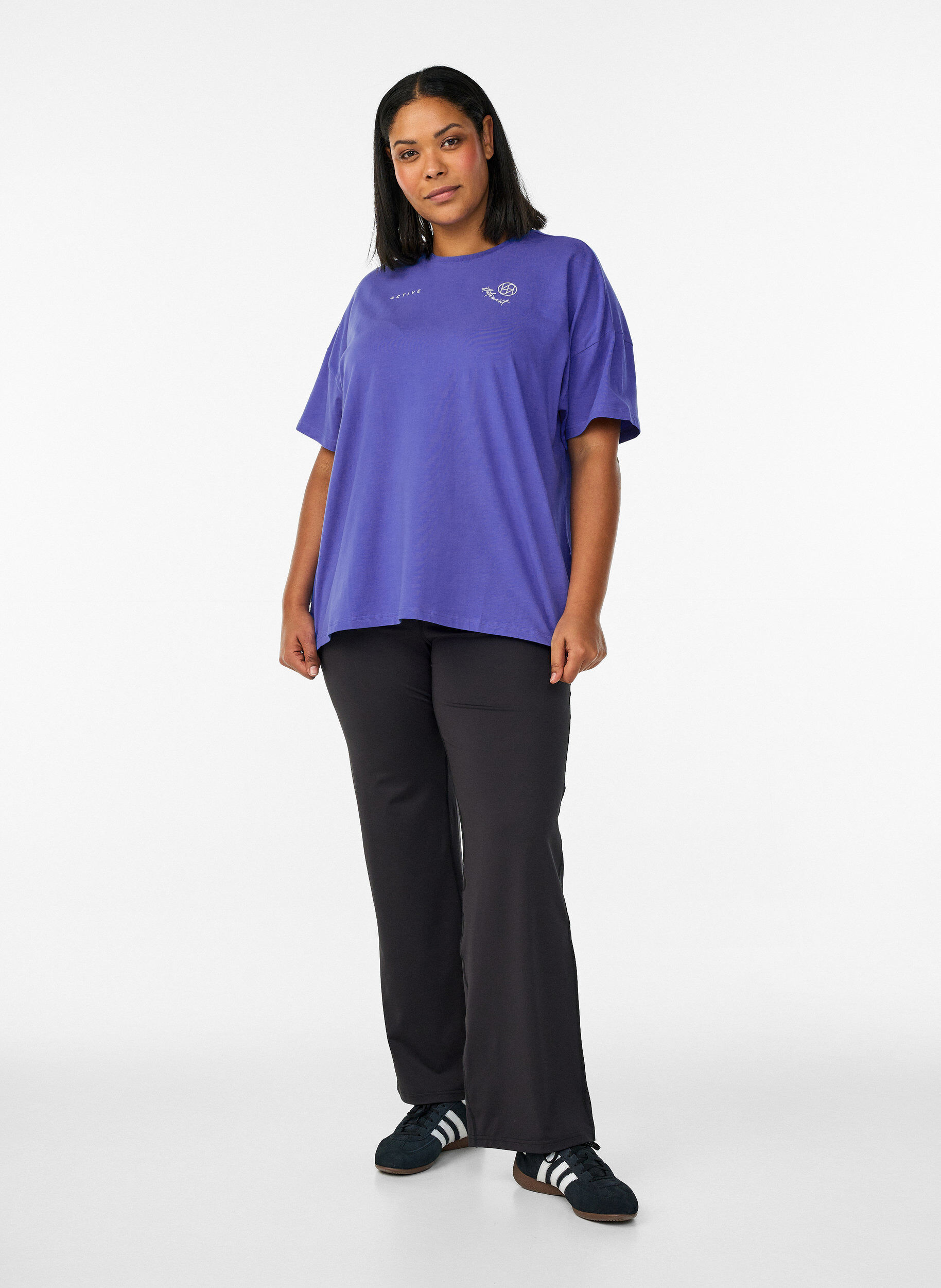 ZizziT-shirt i &oslash;kologisk bomuld med lille frontmotiv, Bl&aring;, Model image number 1