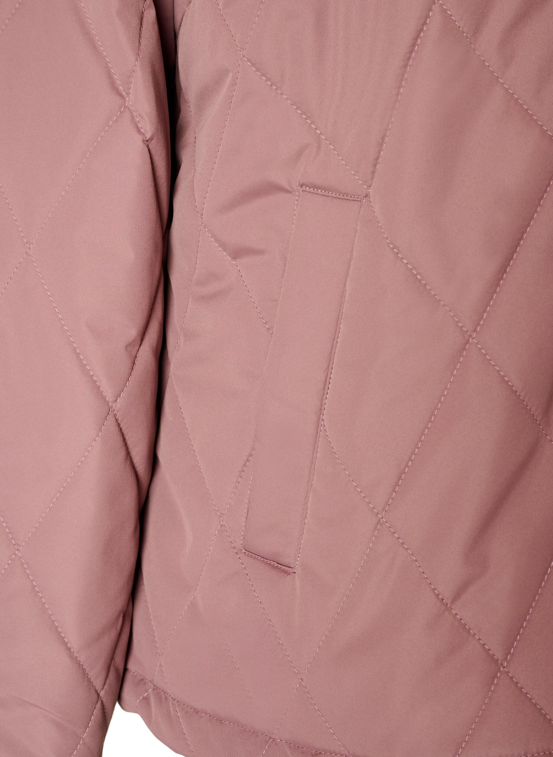 ZizziLet vatteret jakke med diamantquilt, Lyser&oslash;d, Packshot image number 3