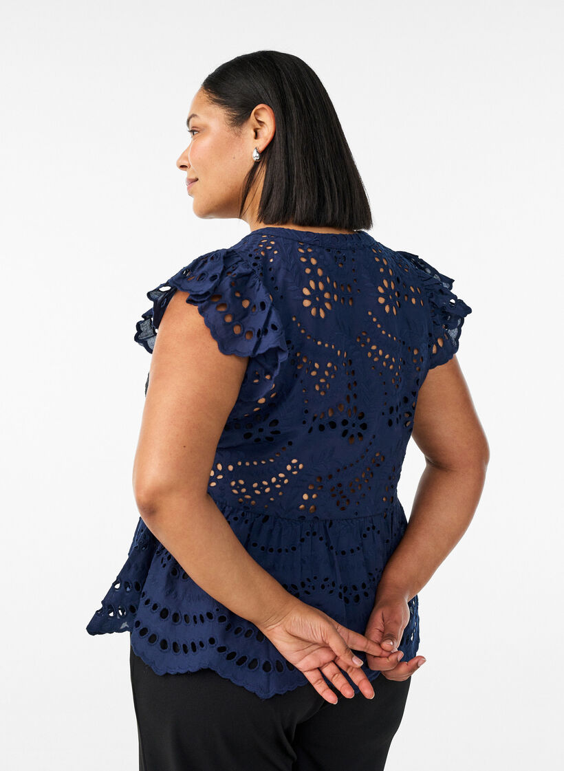 &AElig;rmel&oslash;s bluse i broderie anglaise med fl&aelig;ser, Bl&aring;, Model image number 2