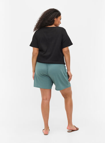 Shorts i ribkvalitet med lommer, Goblin Blue, Model image number 1