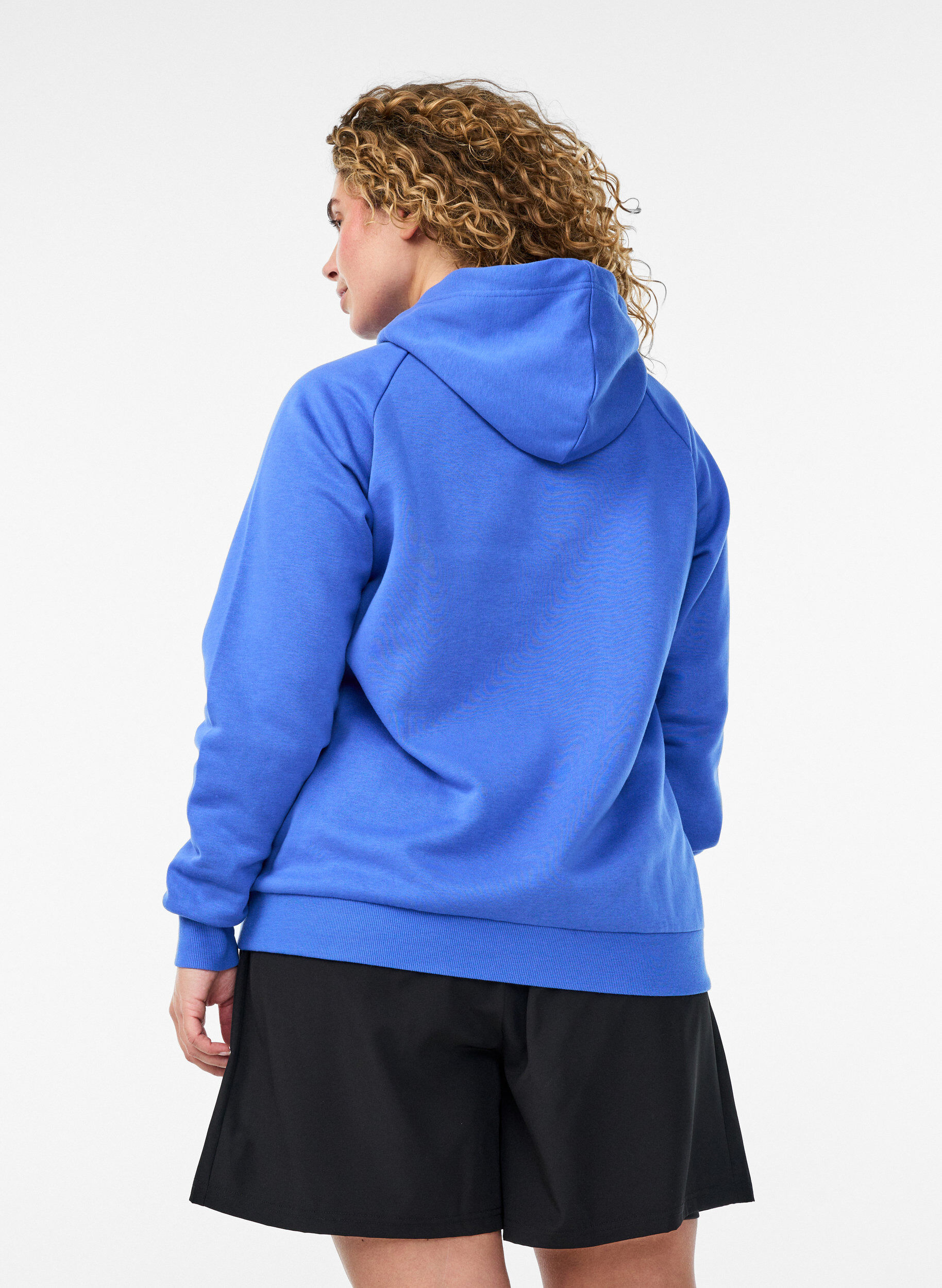 ZizziH&aelig;ttetr&oslash;je med broderet frontmotiv, Bl&aring;, Model image number 2