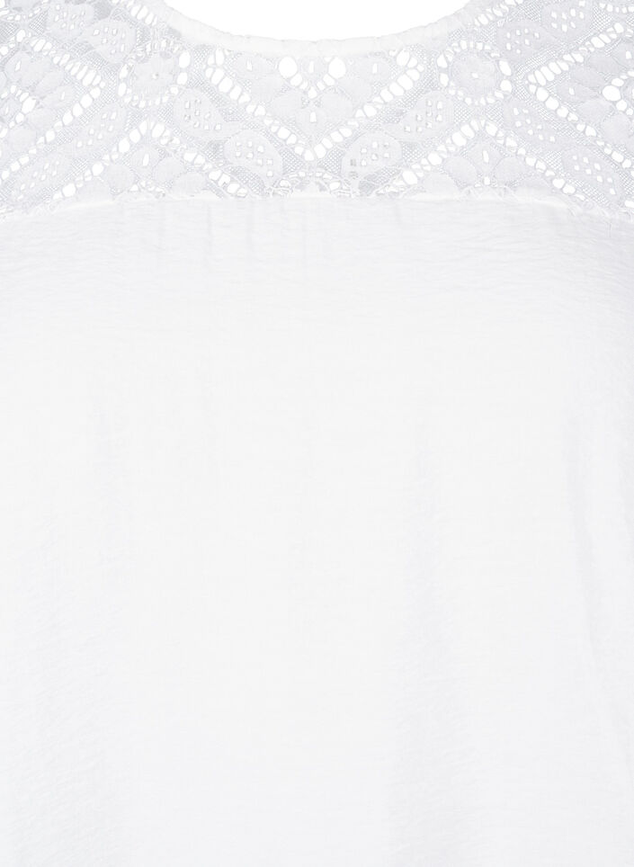 Kortærmet viskosebluse med blondedetalje, Bright White, Packshot image number 2