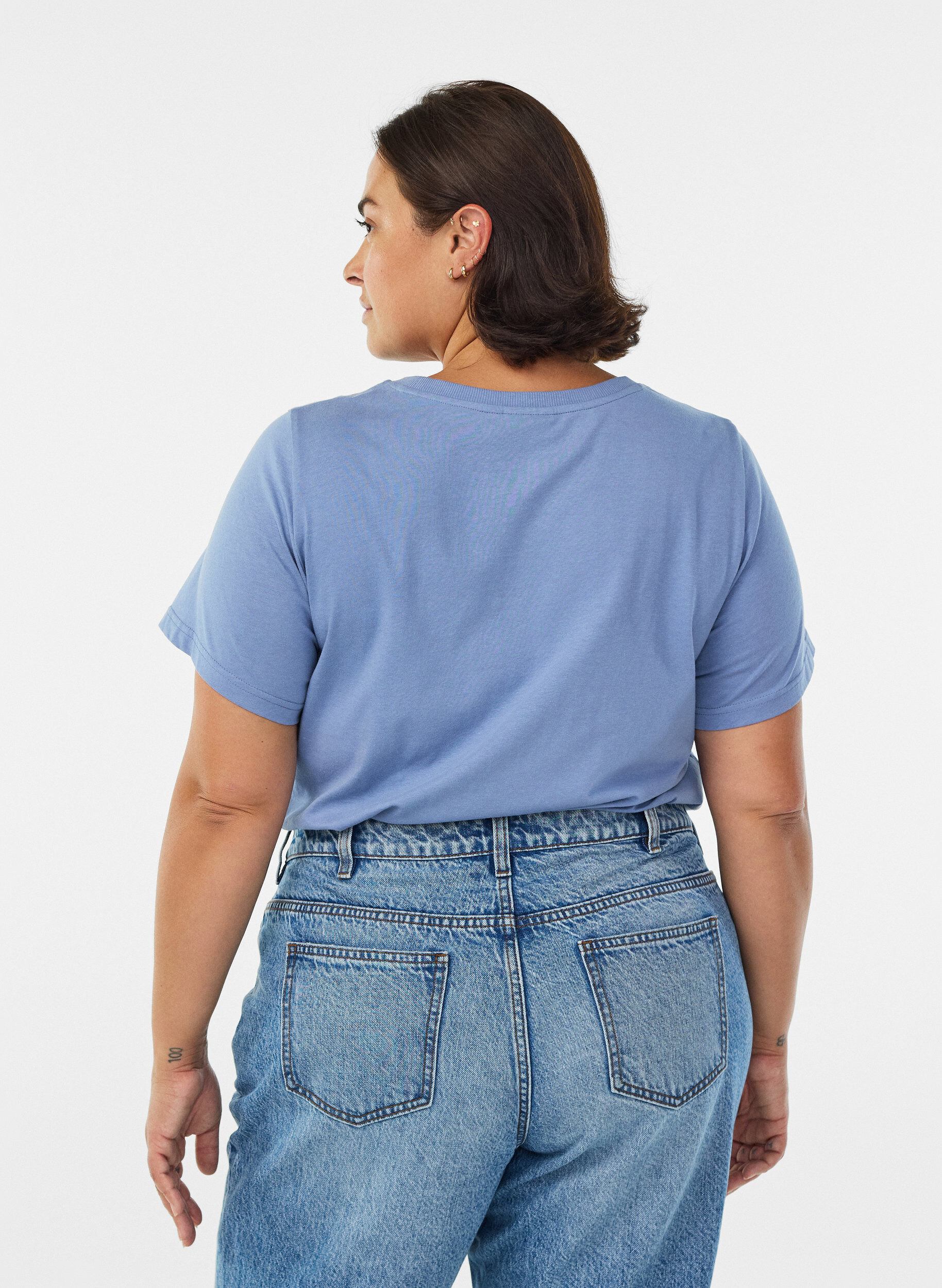 Zizzi T-shirt med retroprint, Bl&aring;, Model image number 2