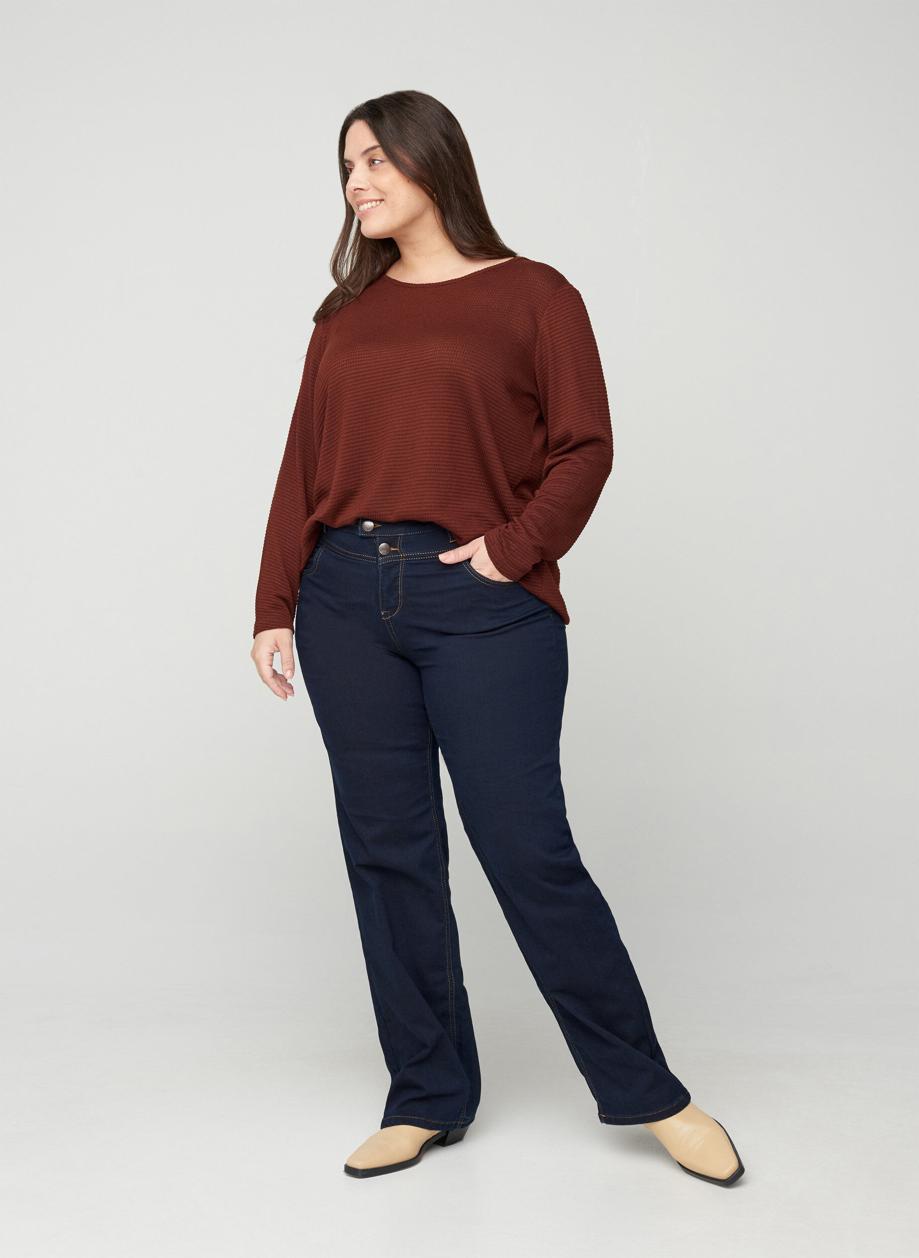Zizzi Regular fit Gemma jeans med h&oslash;j talje, Bl&aring;, Model image number 1