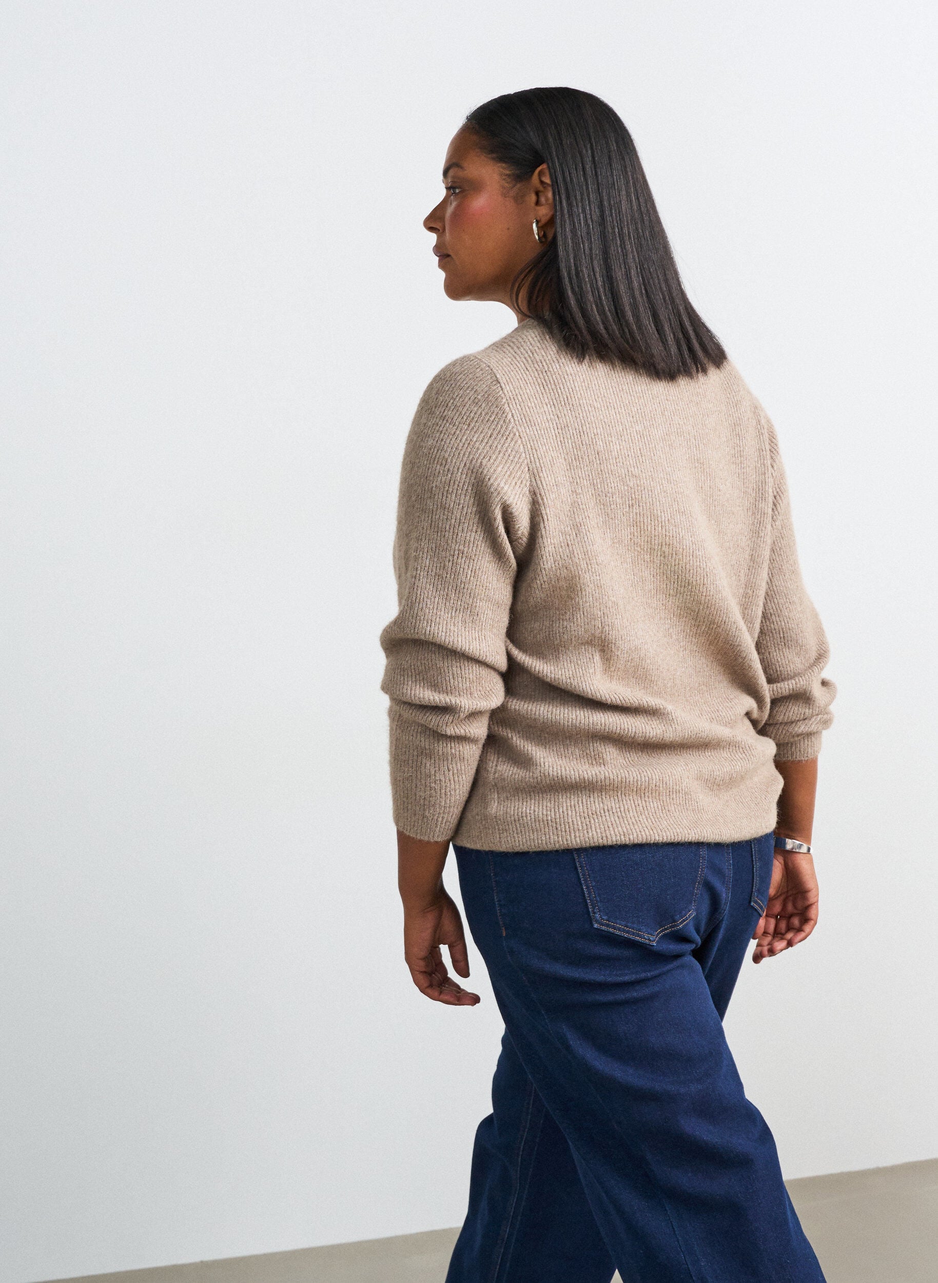 ZizziMeleret strikbluse med rund hals, Beige, Model image number 2