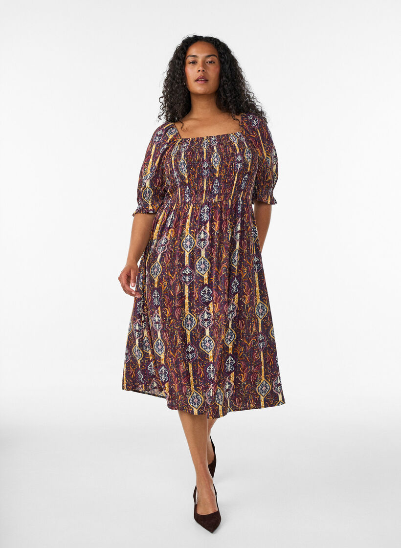 Sommerkjole i viskose med paisleyprint, Lilla, Model image number 0