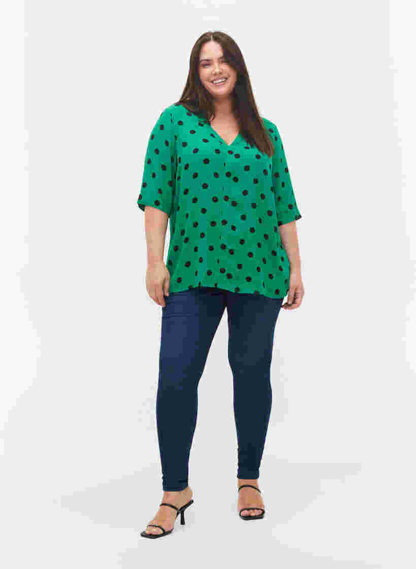 Viskose bluse med prikker, Jolly Green dot AOP, Model image number 2
