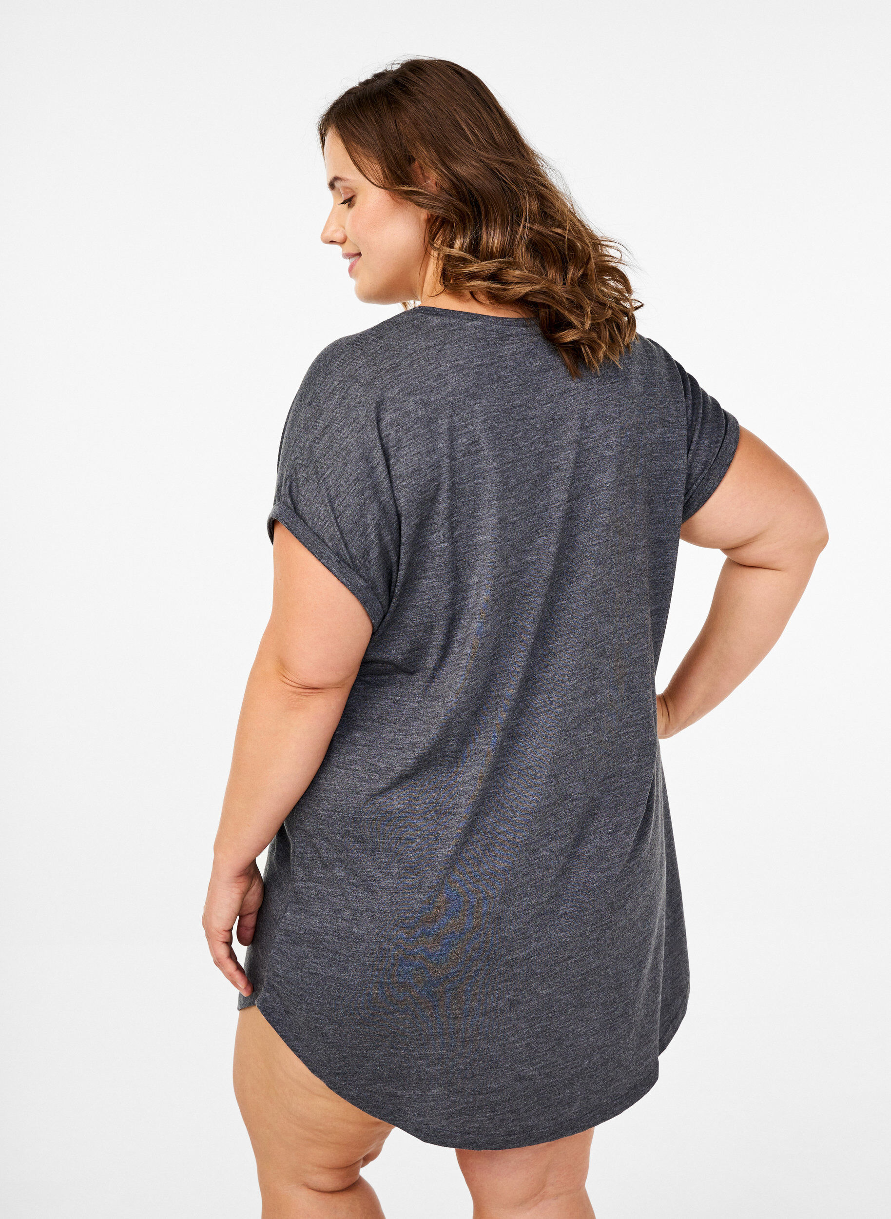 Zizzi Kort&aelig;rmet natkjole med tekstprint, , Model image number 2