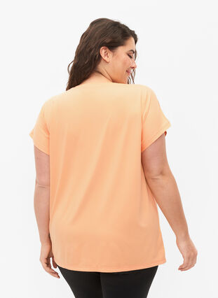 Kortærmet trænings t-shirt , Apricot Nectar, Model image number 1