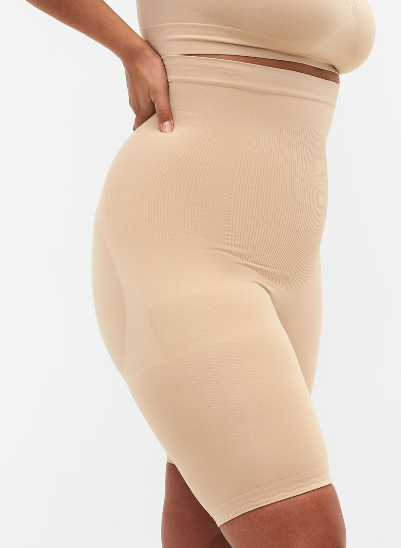 Højtaljede shapewear shorts, Beige, Model image number 3