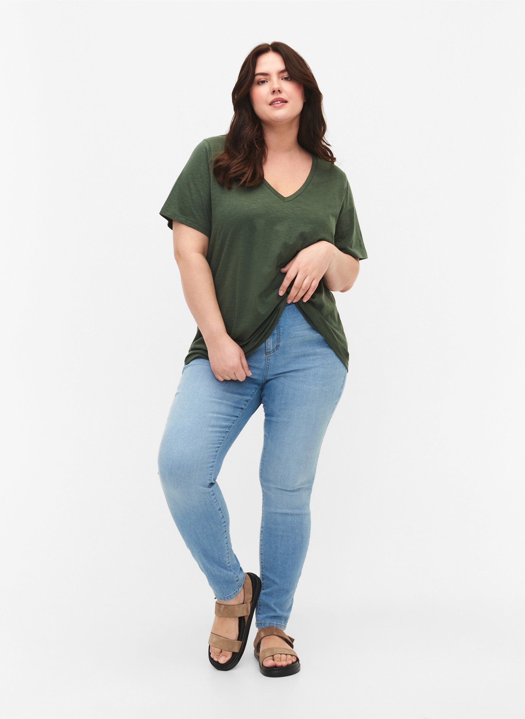 ZizziKort&aelig;rmet basis t-shirt med v-hals, Gr&oslash;n, Model image number 1