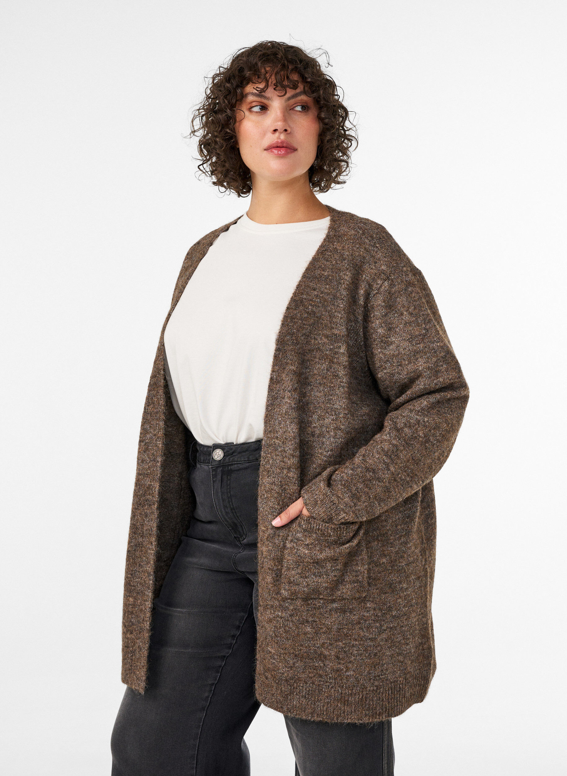 Lang cardigan med lommer, Brun, Model