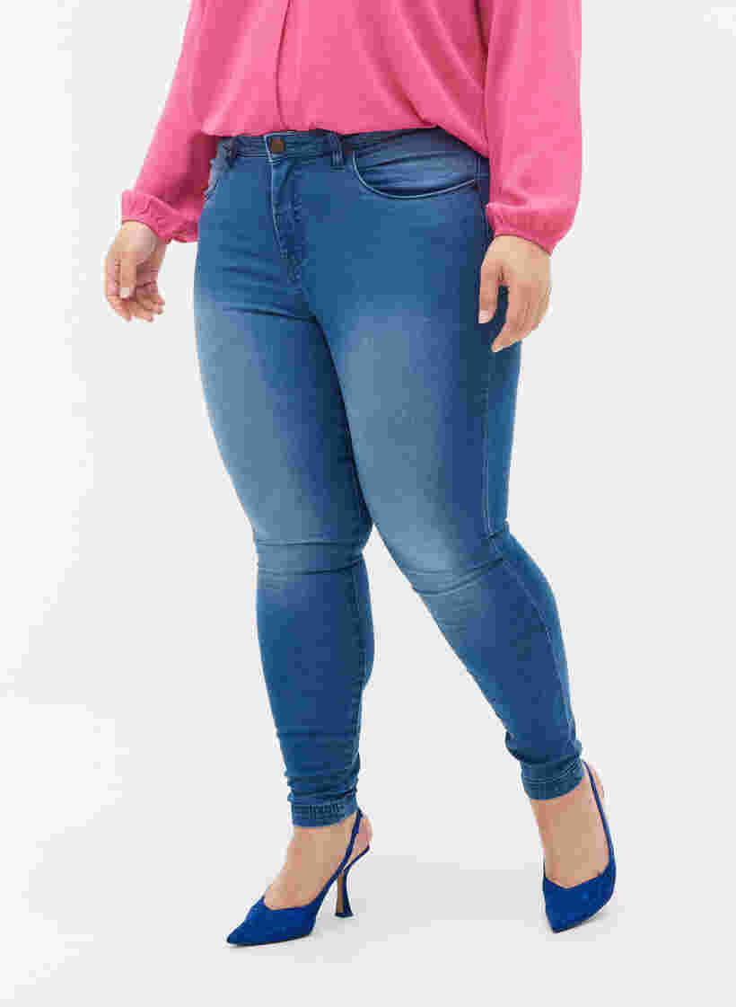 Super slim Amy jeans med høj talje, Lt blue Denim, Model image number 4
