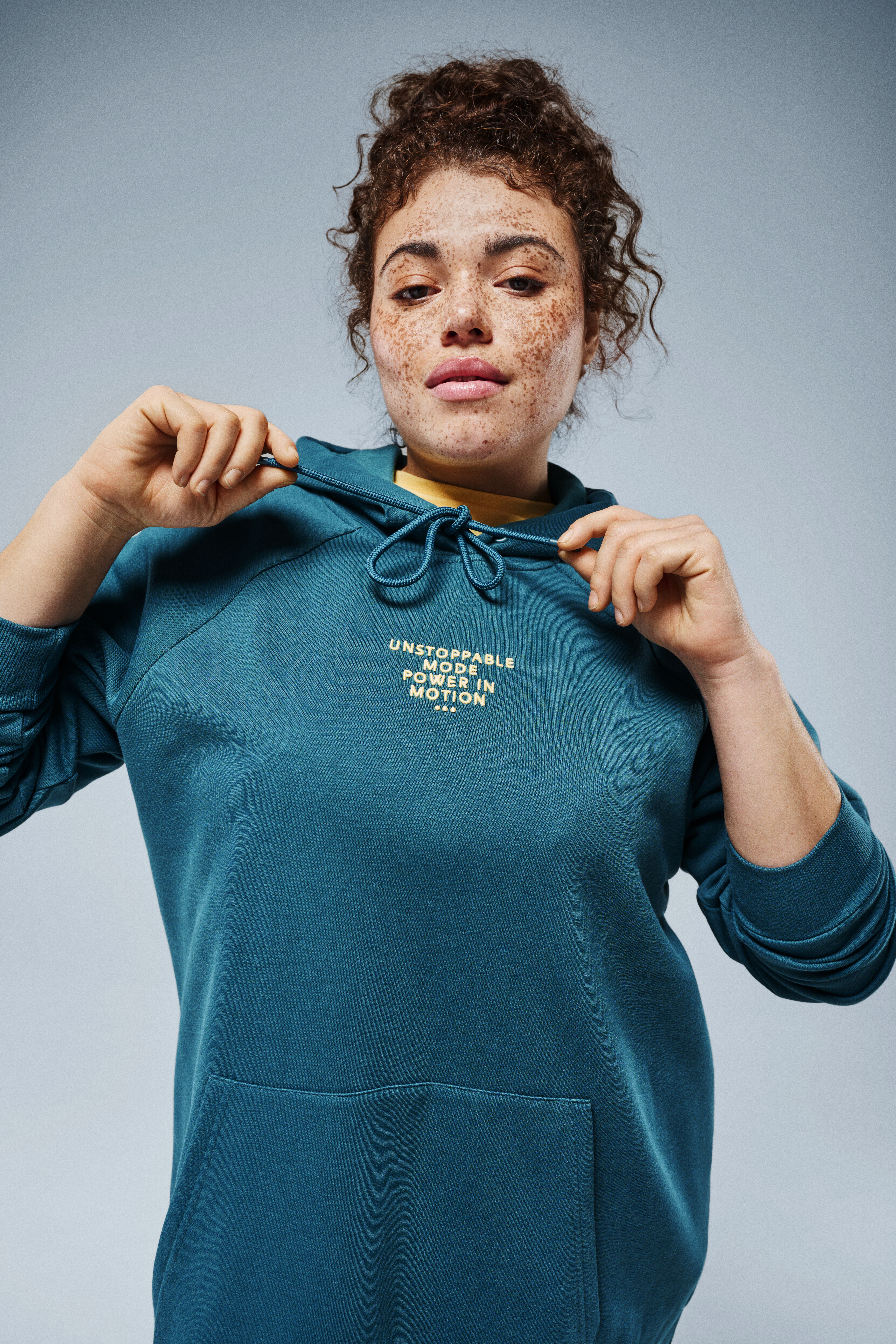 Zizzi T-shirt og hoodie, , Model