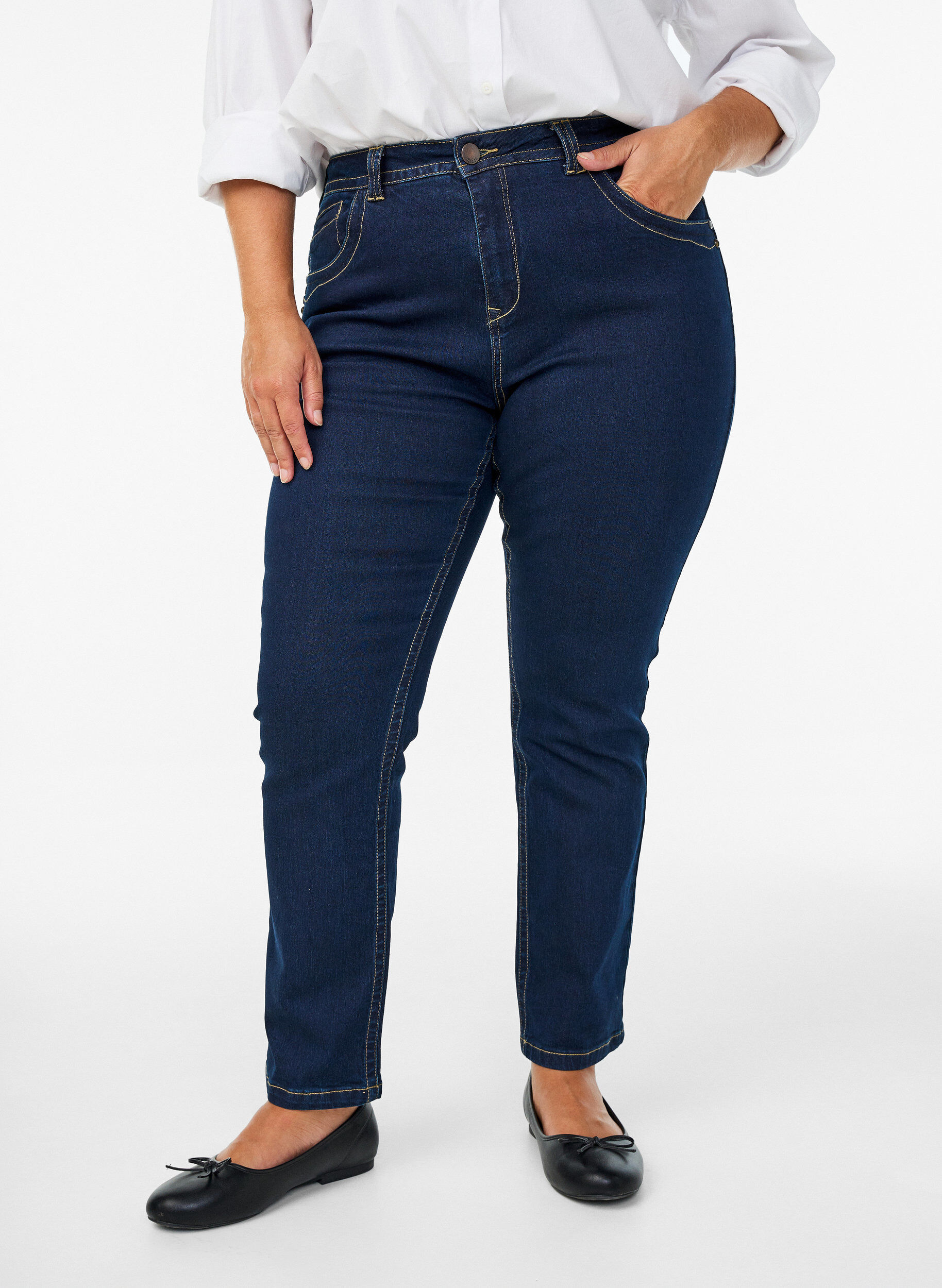Zizzi Slim fit Vilma jeans med h&oslash;j talje, Bl&aring;, Model image number 3