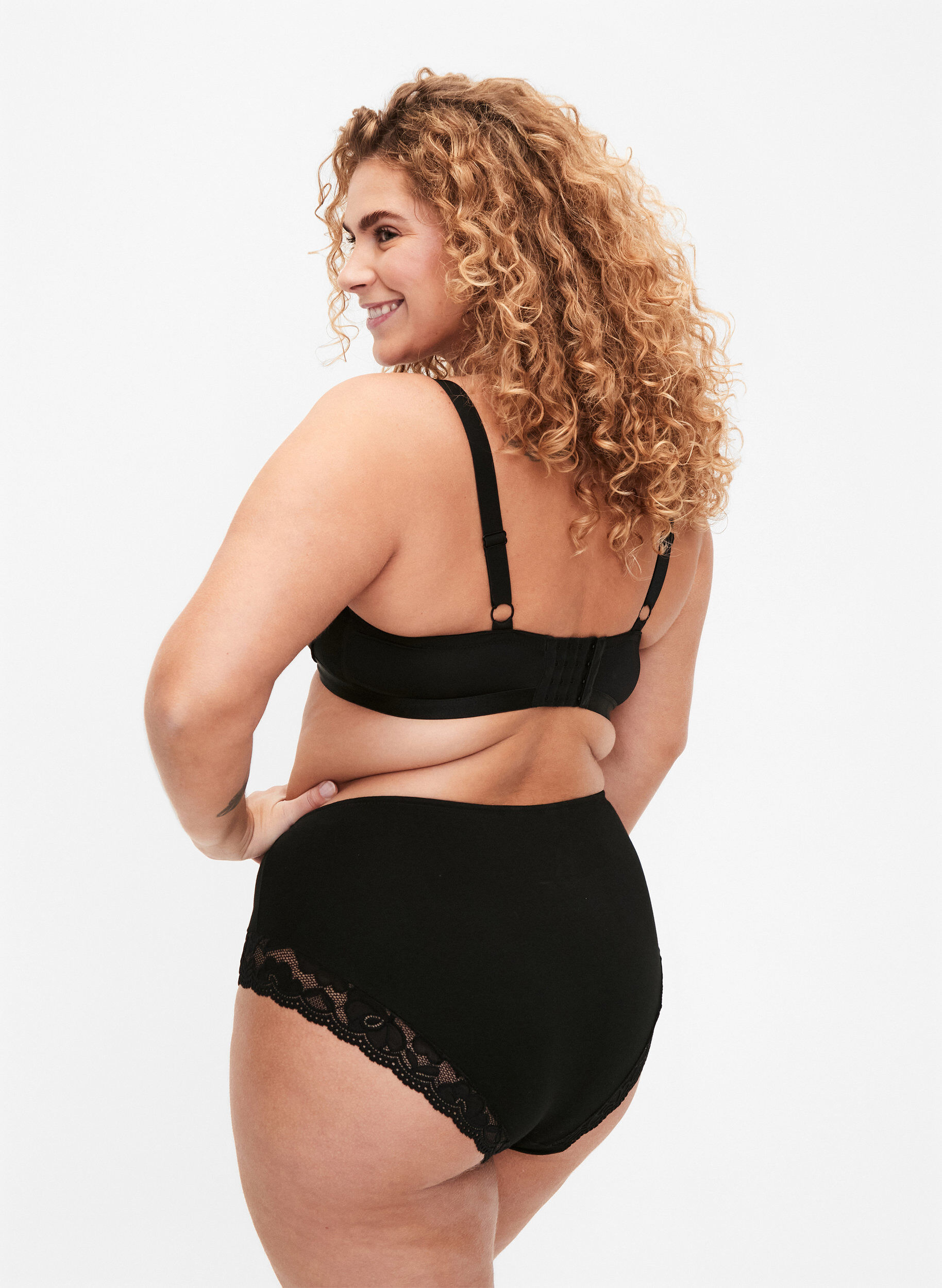 Zizzi 3-pak hipster trusse med blondekant, Sort, Model image number 2