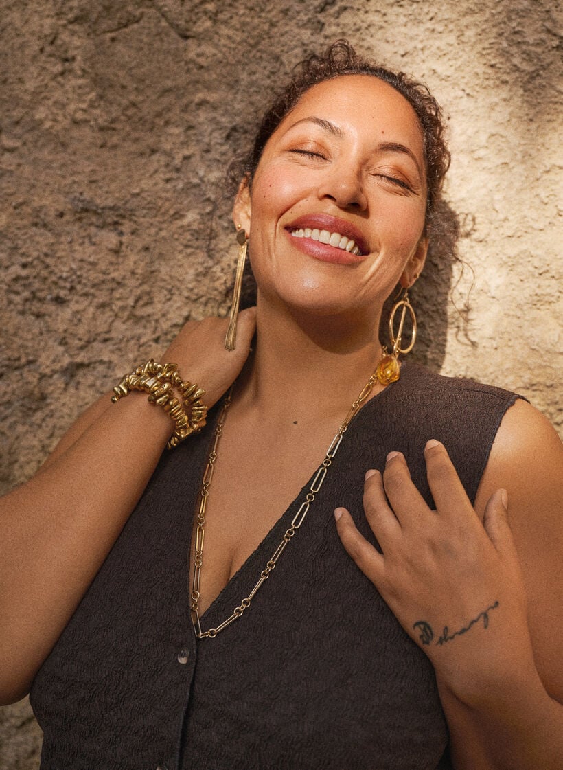 &AElig;rmel&oslash;s top med b&oslash;lget struktur og knaplukning, Brun, Image image number 0