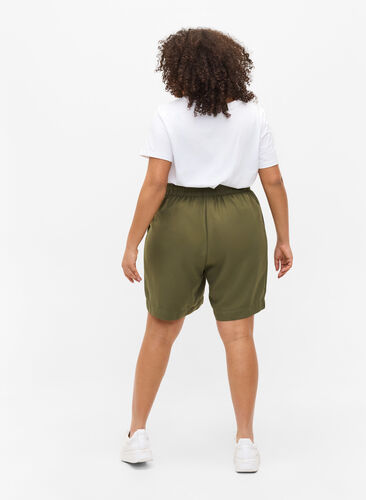 Løse shorts i viskose, Ivy Green, Model image number 0