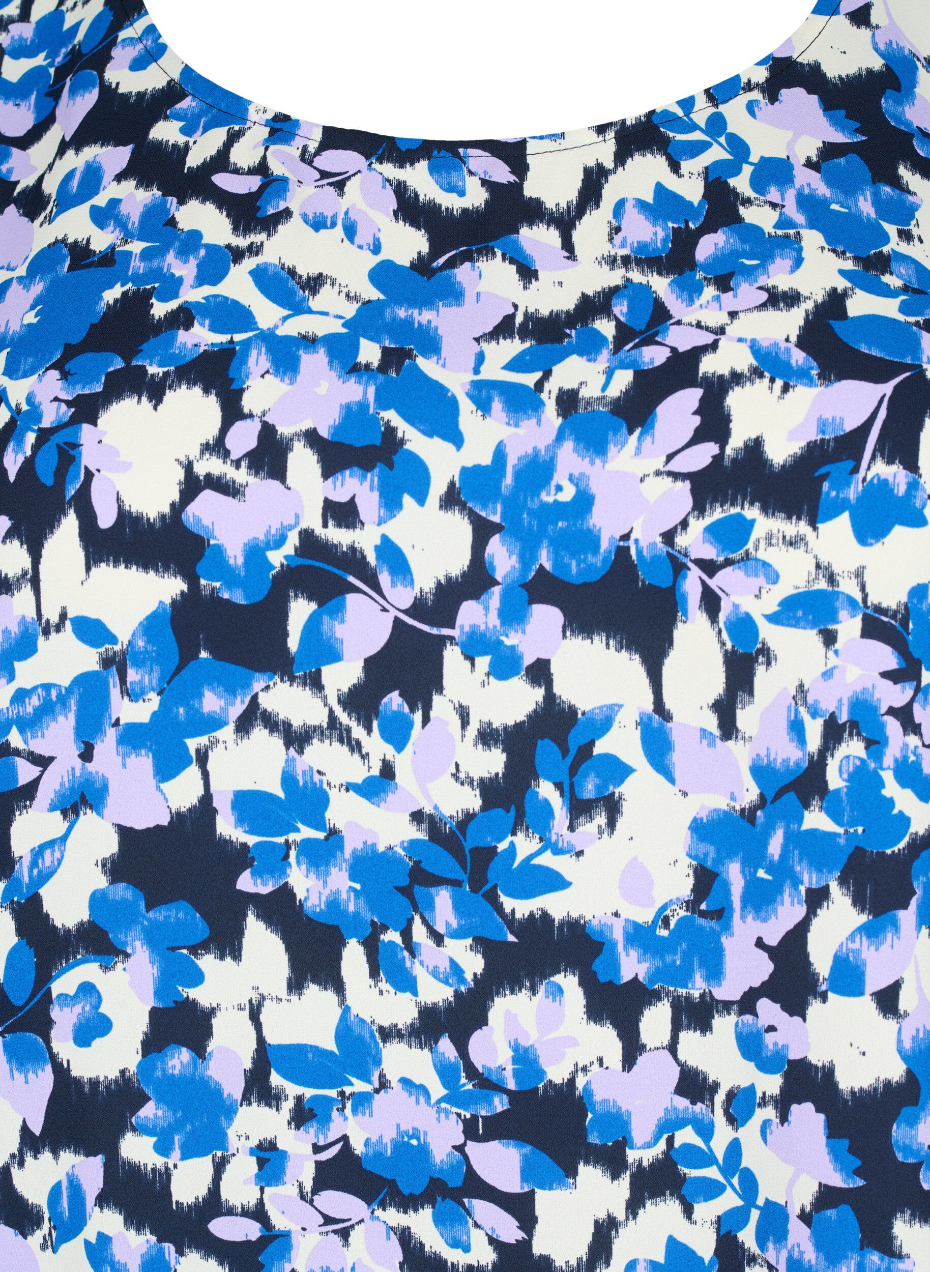 Zizzi FLASH - Lang&aelig;rmet bluse med smock og print, Blue Purple Flower, Packshot image number 2