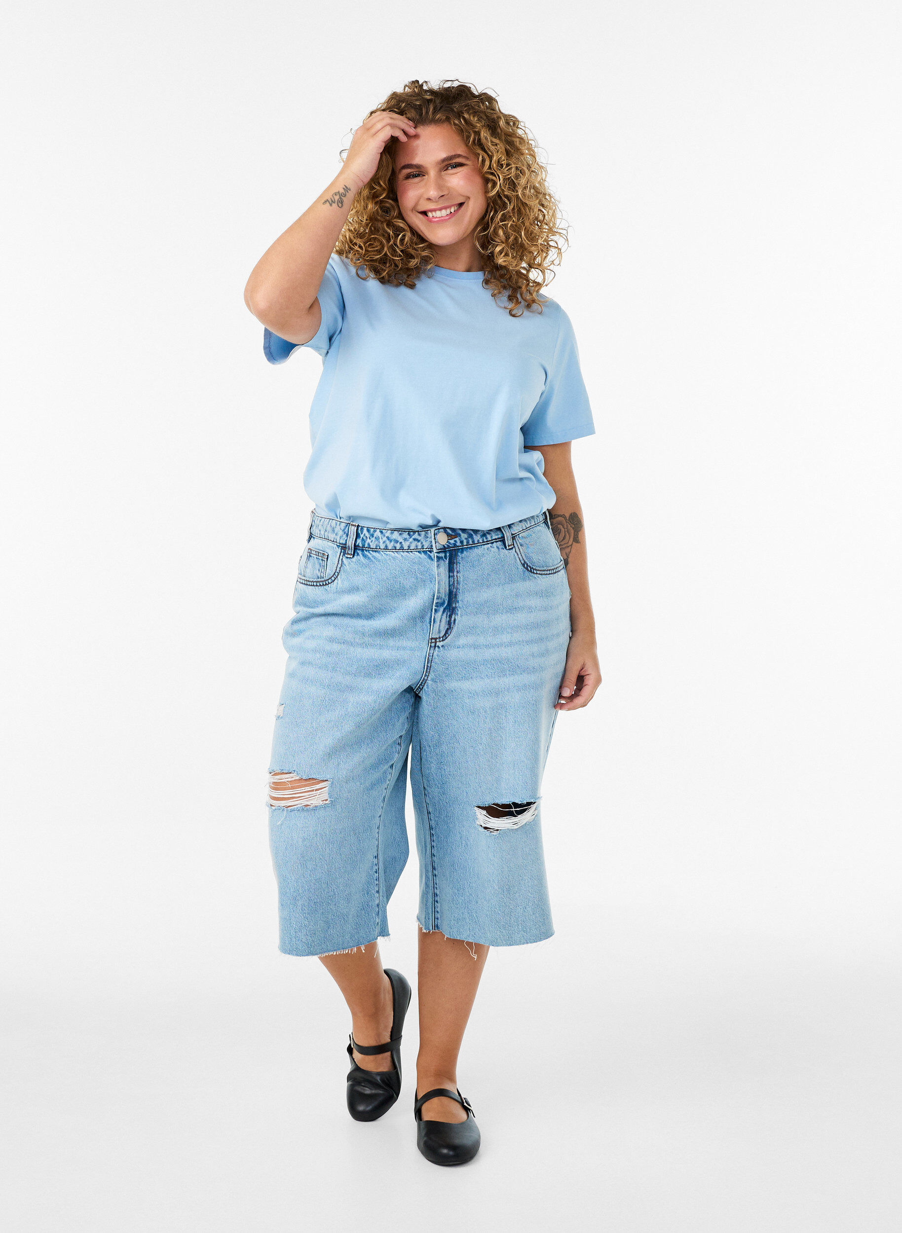 ZizziT-shirt i &oslash;kologisk bomuld med grafisk udtryk, Bl&aring;, Model image number 1