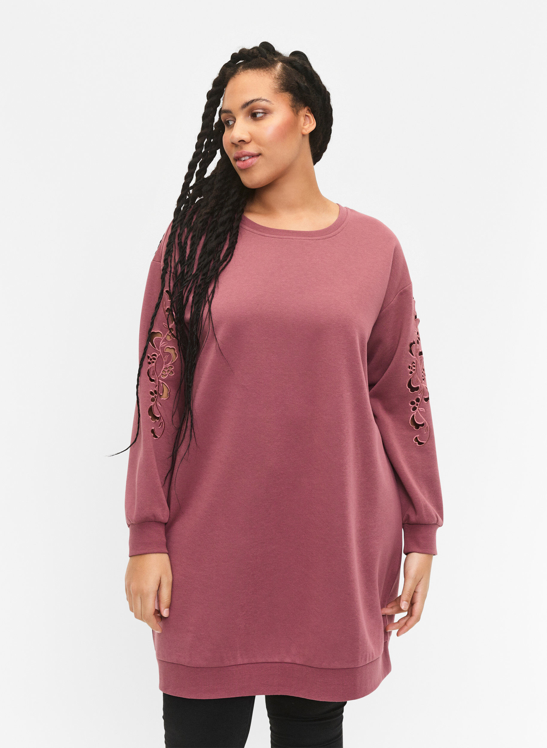 Zizzi Sweatkjole med broderede detaljer, Rose Brown, Model image number 0