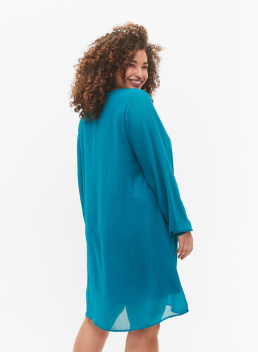 Langærmet kjole med - Blå - Str. 42-60 - Zizzi