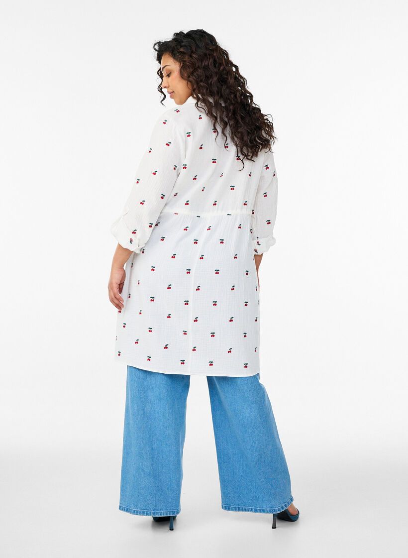 Skjortekjole i bomuldsmusselin med broderede motiver, Vanilla, Model image number 2