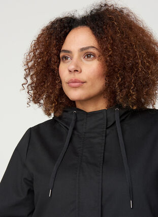 Kort jakke med hætte og lommer, Black, Model image number 2