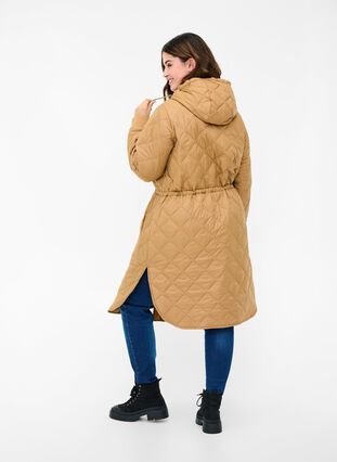 Quiltet letvægts jakke med hætte, Tobacco Brown, Model image number 1