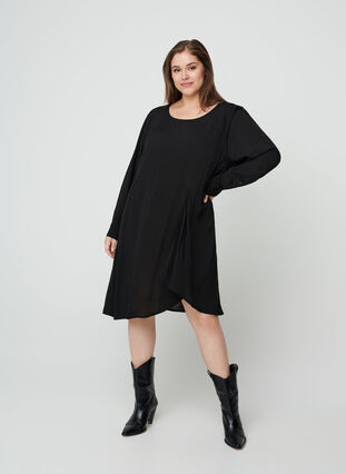 Langærmet kjole i viskose, Black, Model image number 2