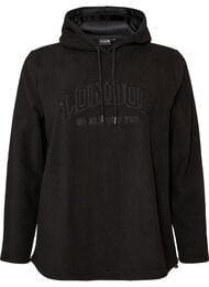 Fleecehoodie med h&oslash;j hals og broderet tekst, Sort
