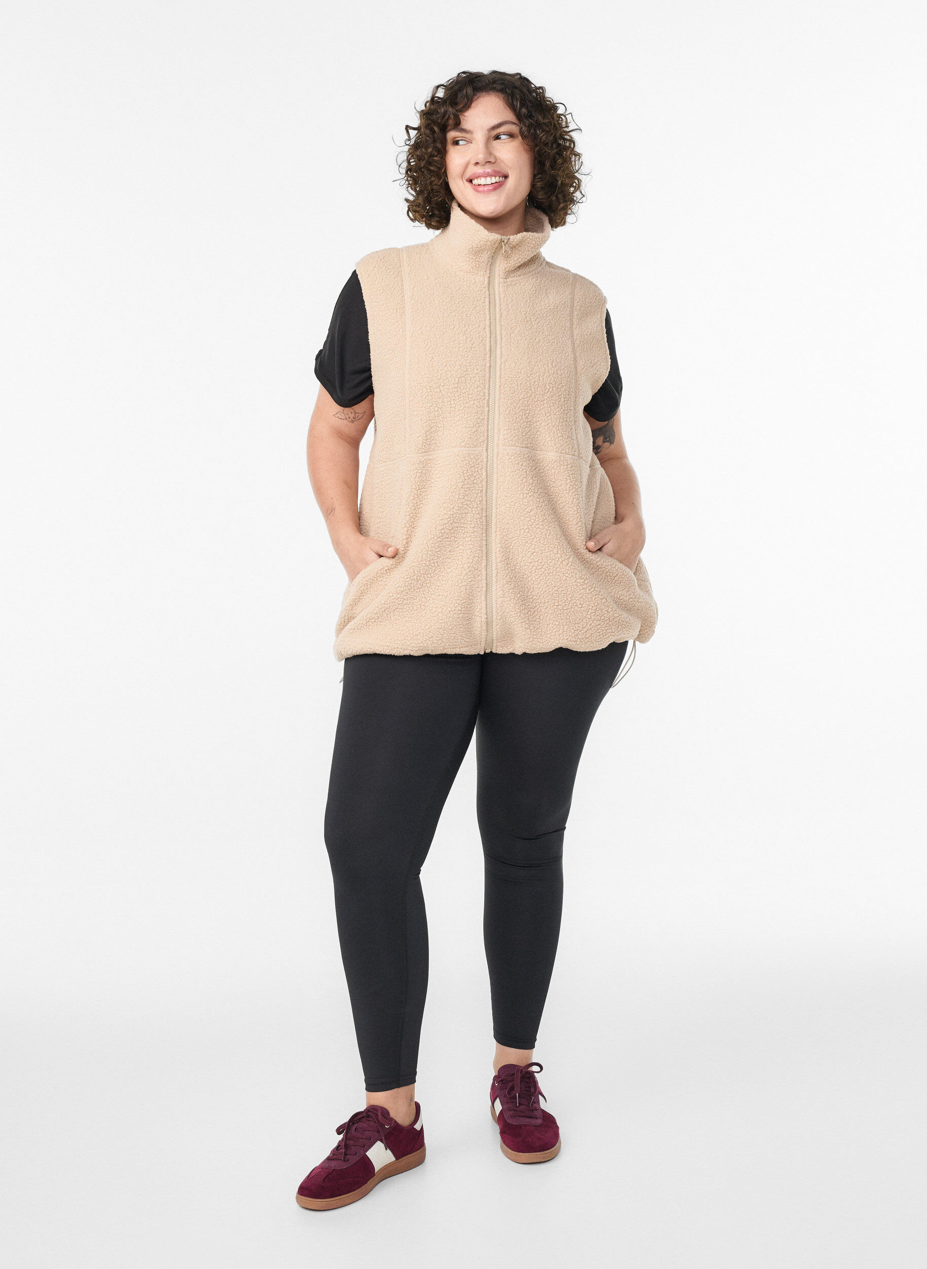 Zizzi Teddyvest med lommer, Beige, Model image number 1