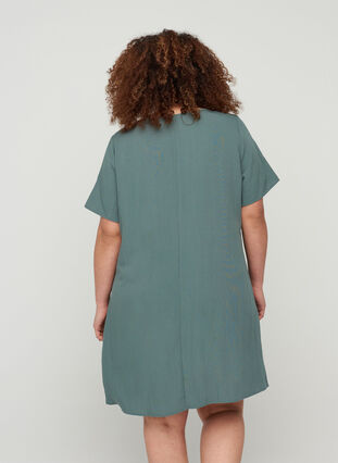 Kortærmet viskose kjole med lommer, Balsam Green, Model image number 1