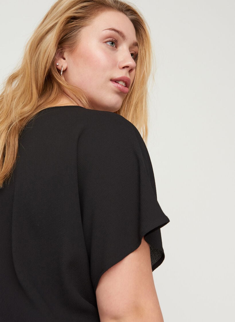 Bluse med korte &aelig;rmer og rund halsudsk&aelig;ring, Sort, Model image number 3