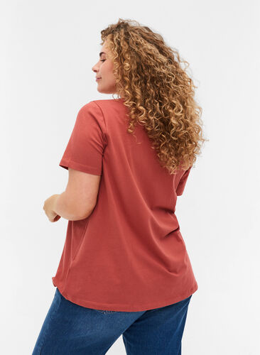 Basis t-shirt med v-hals, Marsala, Model image number 1