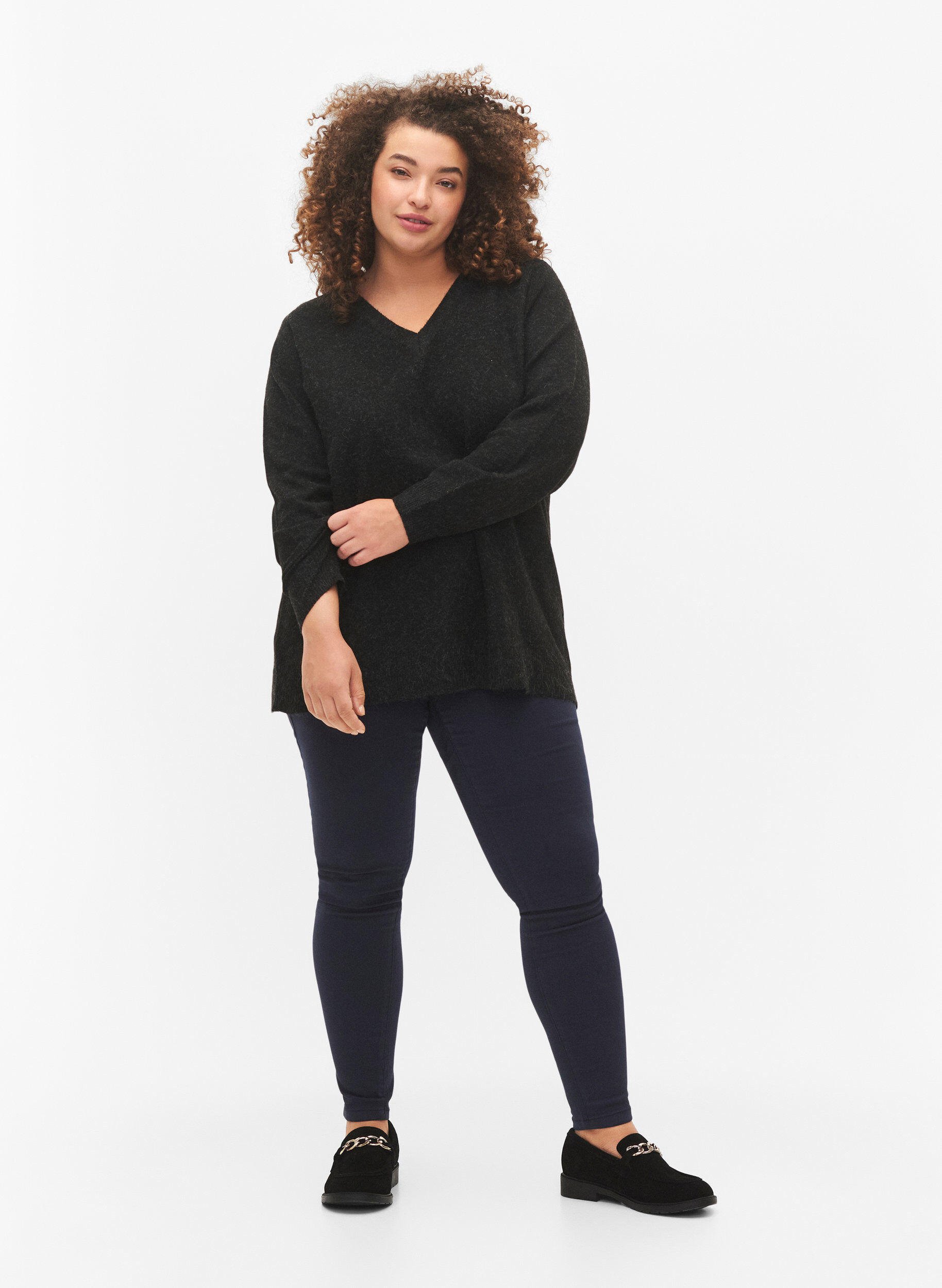 Zizzi Meleret strikbluse med v-hals, Dark Grey Melange, Model image number 2