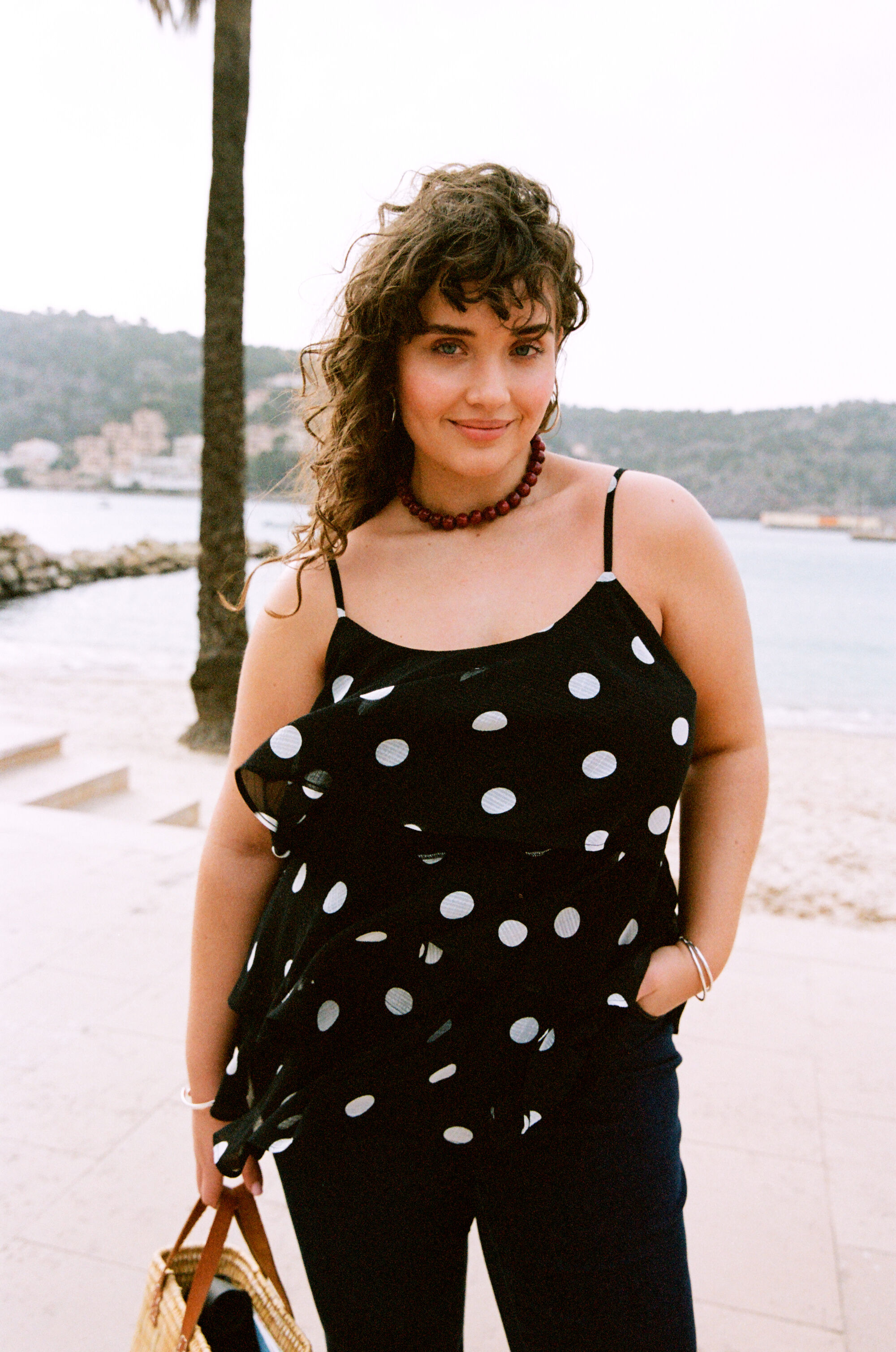 ZizziPrikket sommerstil med kant, , Model