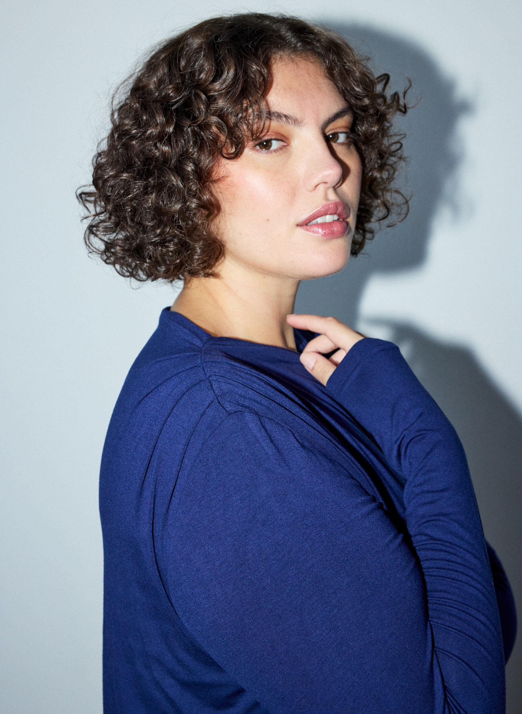 ZizziBluse med b&aring;dhals og ballonpasform, Bl&aring;, Model image number 4