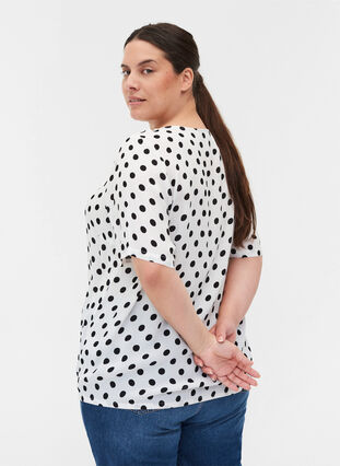 Viskose bluse med korte ærmer og prikker, White w. Black Dot, Model image number 1