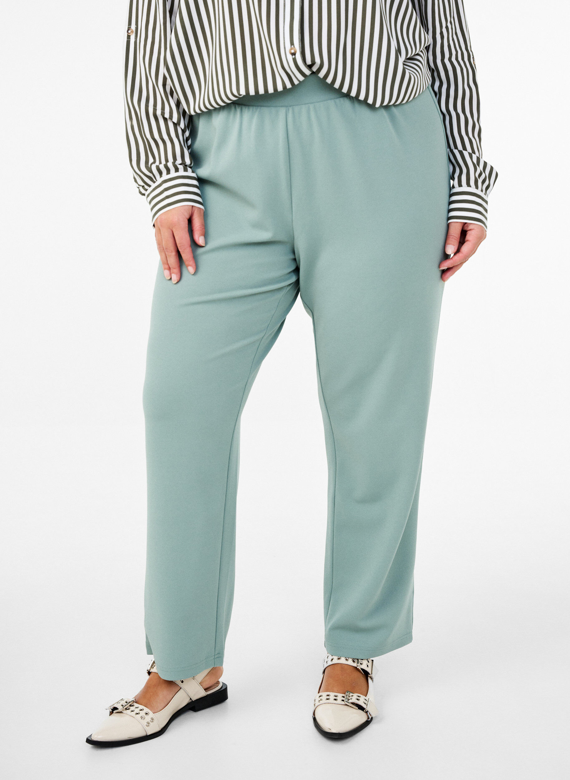 ZizziBukser med straight fit, Gr&oslash;n, Model image number 2