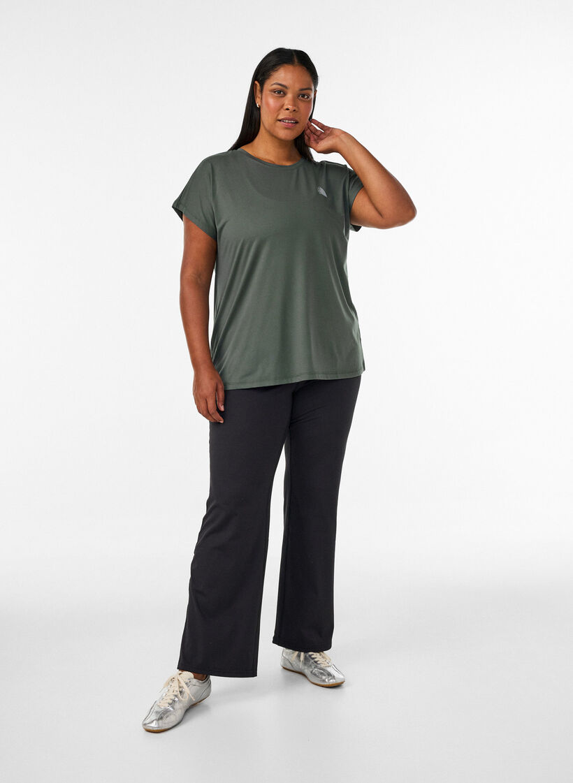 Ensfarvet tr&aelig;nings t-shirt, Gr&oslash;n, Model image number 1