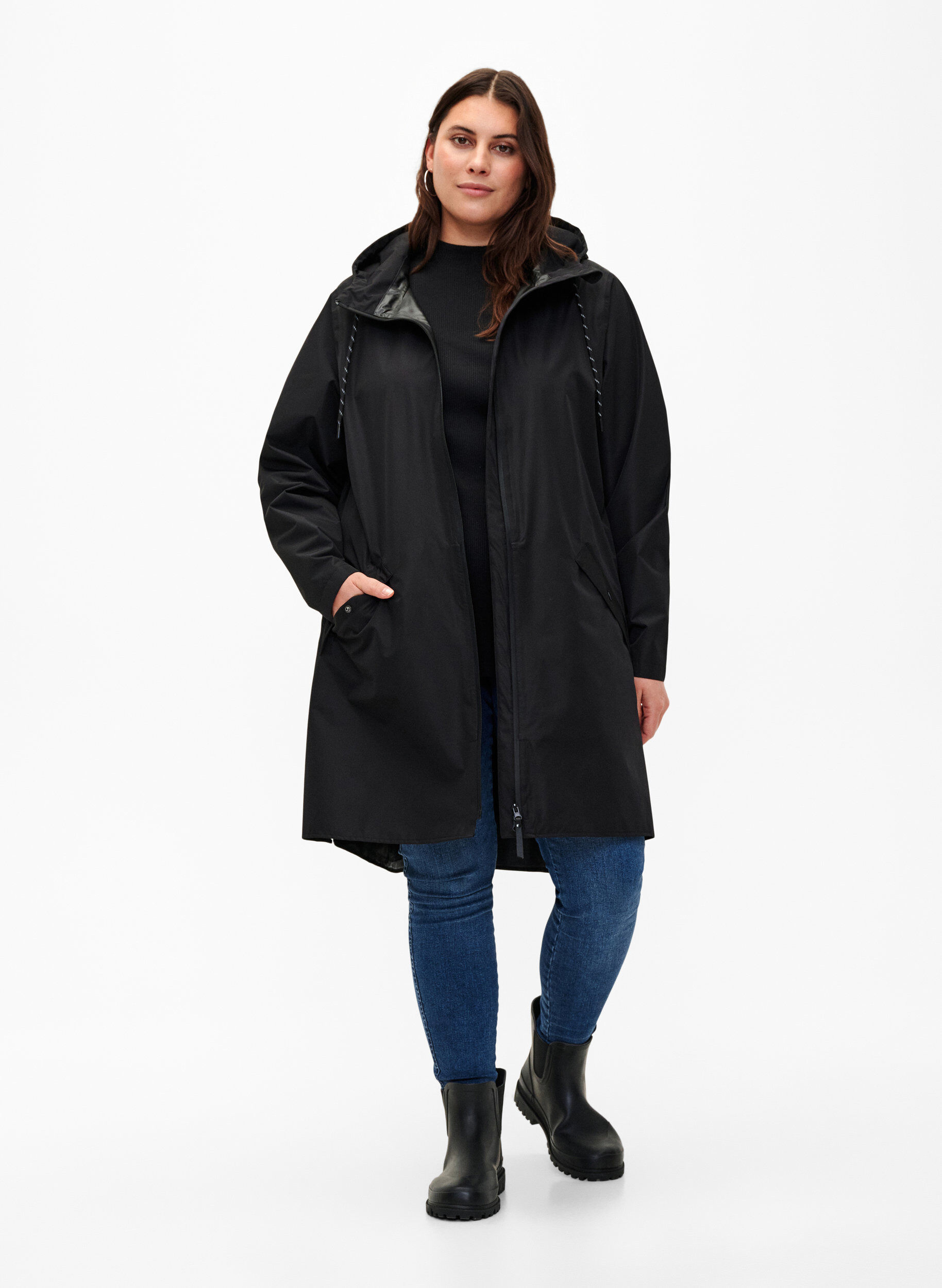 ZizziRegnjakke med lommer og h&aelig;tte, Sort, Model image number 1