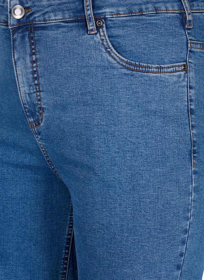 T&aelig;tsiddende denimshorts med h&oslash;j talje, Blue Denim, Packshot image number 2