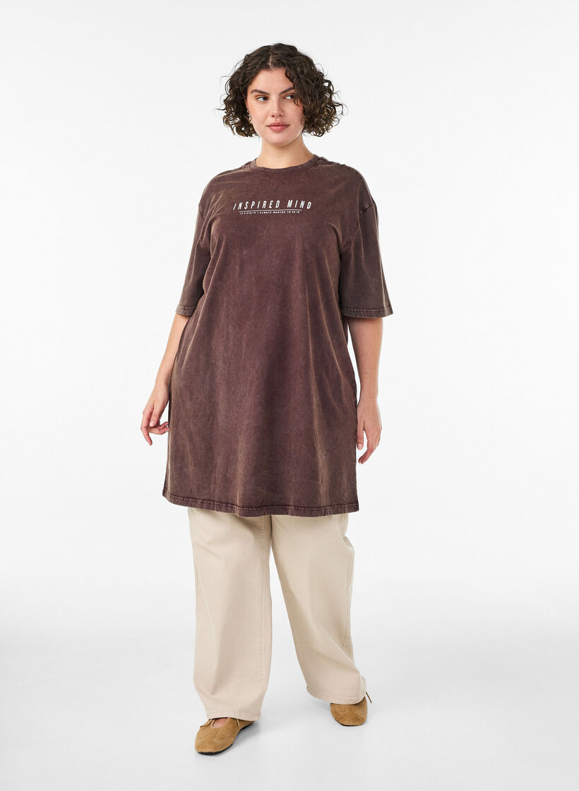 L&oslash;s T-shirtkjole med vasket look, Brun, Model image number 1
