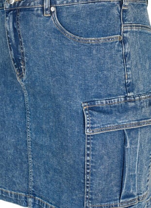 Tætsiddende denim nederdel med cargolomme , Blue Denim, Packshot image number 2