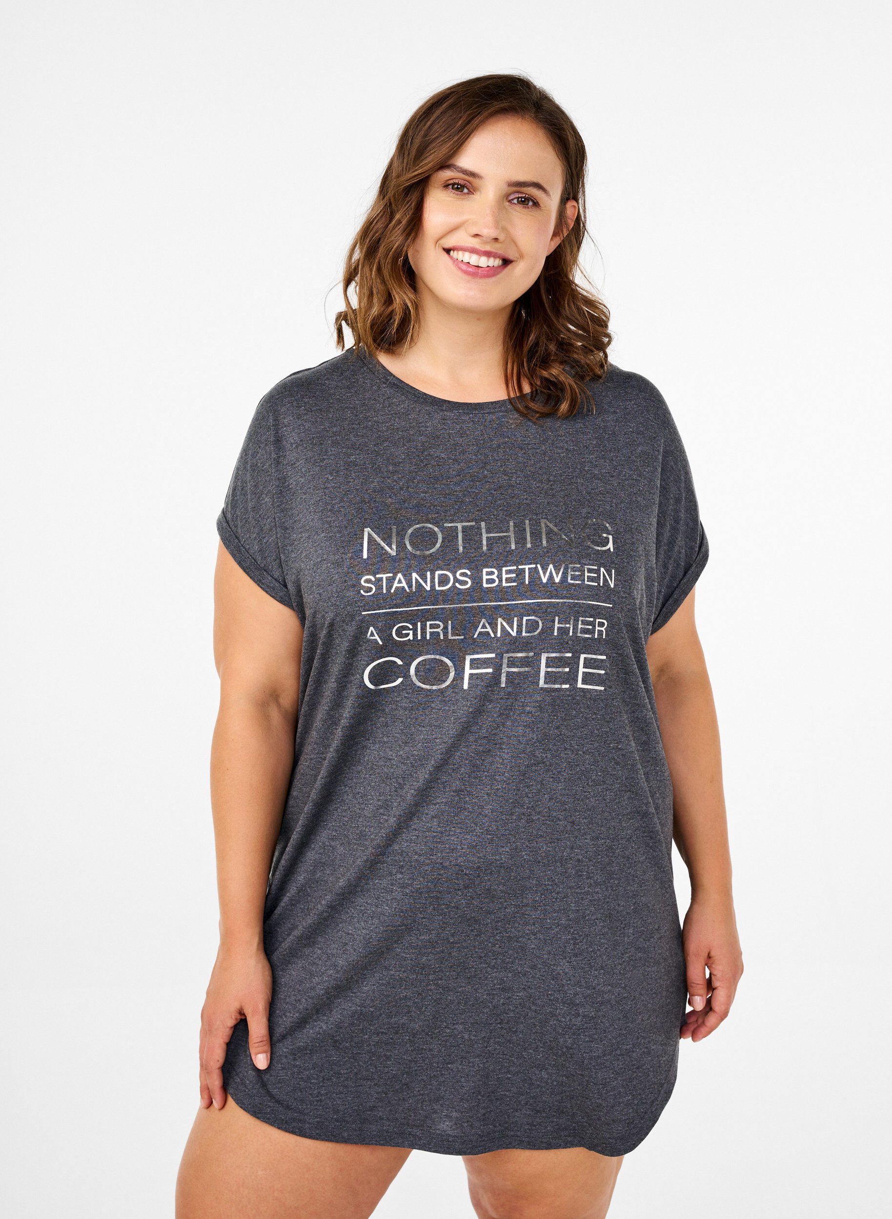 ZizziKort&aelig;rmet natkjole med tekstprint, , Model image number 0