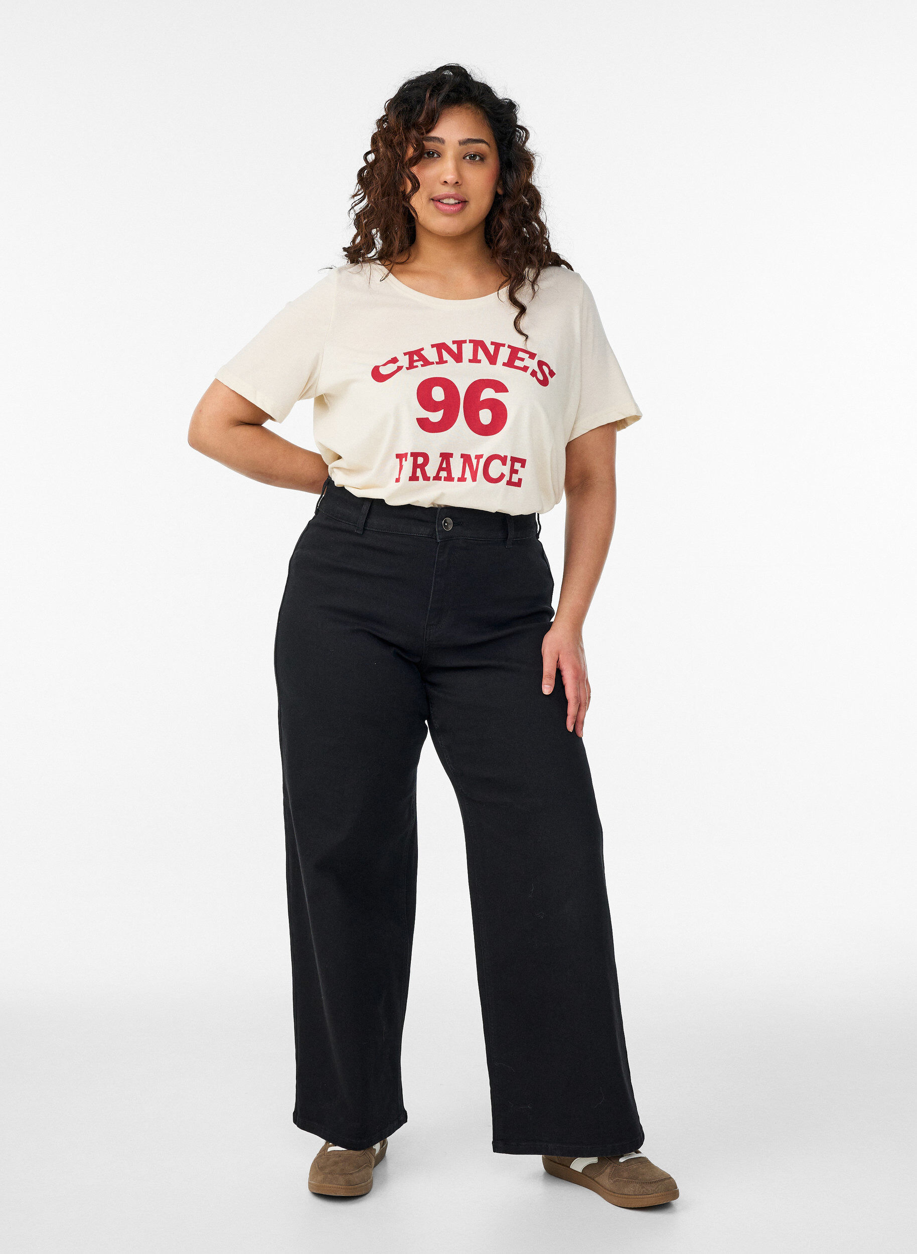 Zizzi T-shirt med motiv, Vanilla, Model image number 1